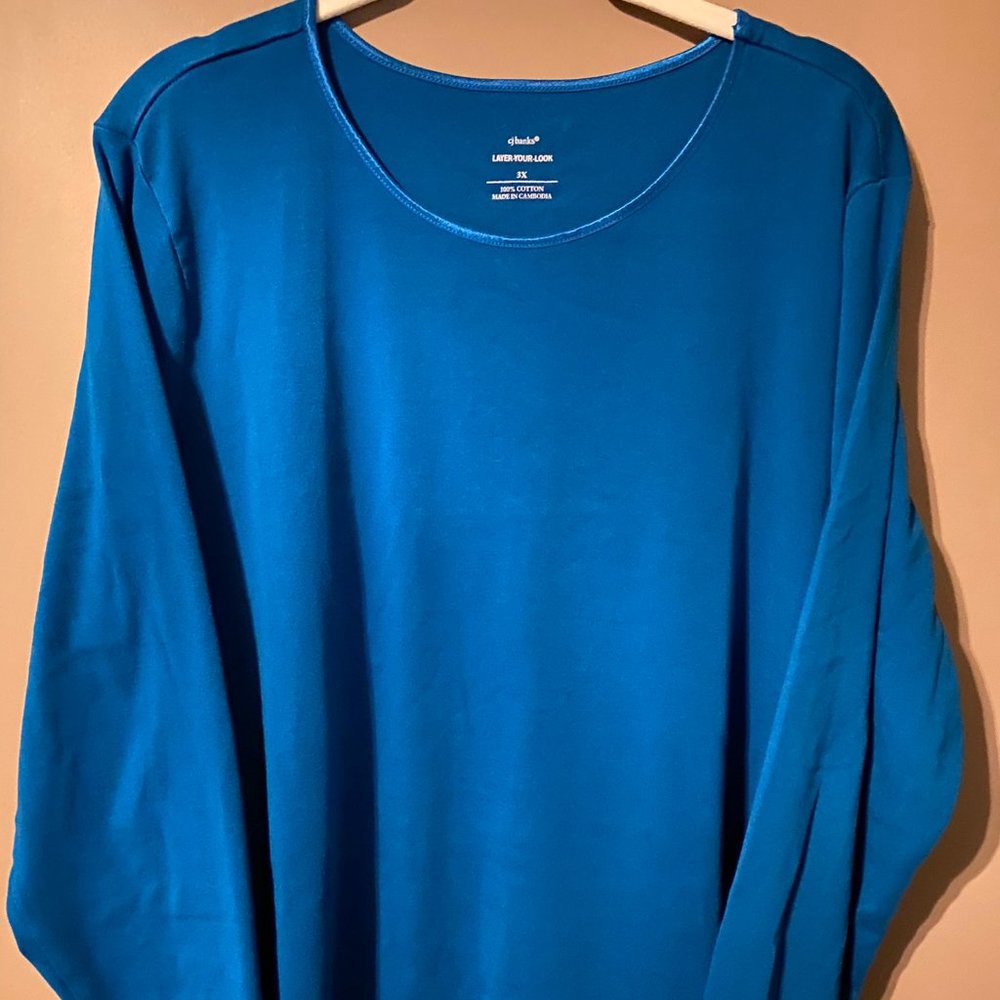 Blue long sleeve tee